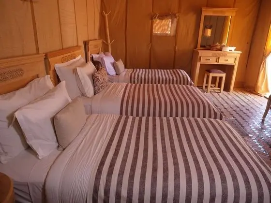 Grand Çadır, 3 Tek Kişilik Yatak, Dağ Manzaralı