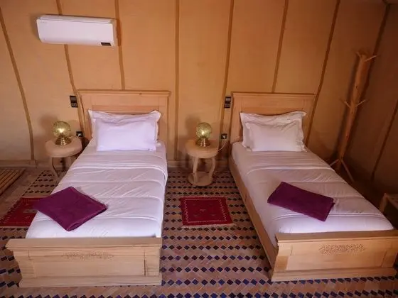 Grand Çadır, 3 Tek Kişilik Yatak, Dağ Manzaralı