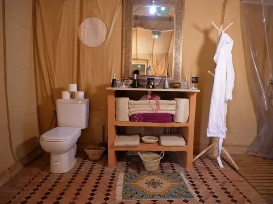 Grand Çadır, 3 Tek Kişilik Yatak, Dağ Manzaralı