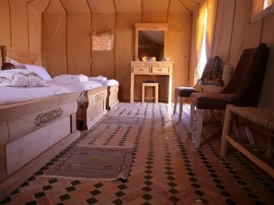 Grand Çadır, 3 Tek Kişilik Yatak, Dağ Manzaralı
