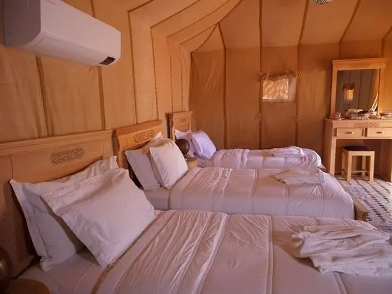 Grand Çadır, 3 Tek Kişilik Yatak, Dağ Manzaralı