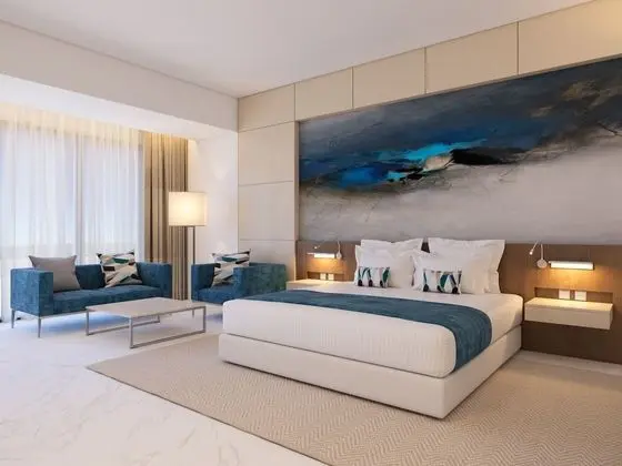 Superior King Room - Mountain View