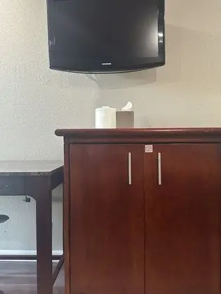 Tek Kişilik Oda, Sigara İçilebilir