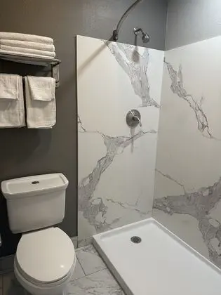 Tek Kişilik Oda, Sigara İçilebilir