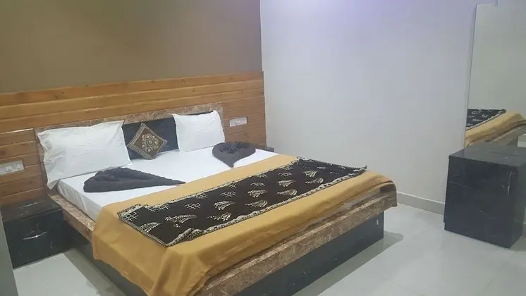 Romantic Oda, Bahçe Manzaralı