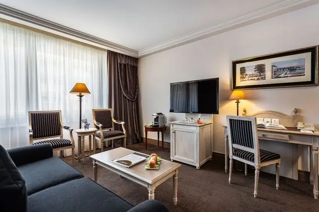 Executive Üç Kişilik Oda