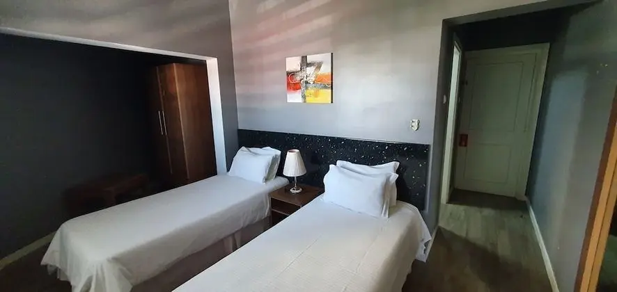Basic Tek Büyük veya İki Ayrı Yataklı Oda, Sigara İçilmez, Şehir Manzaralı