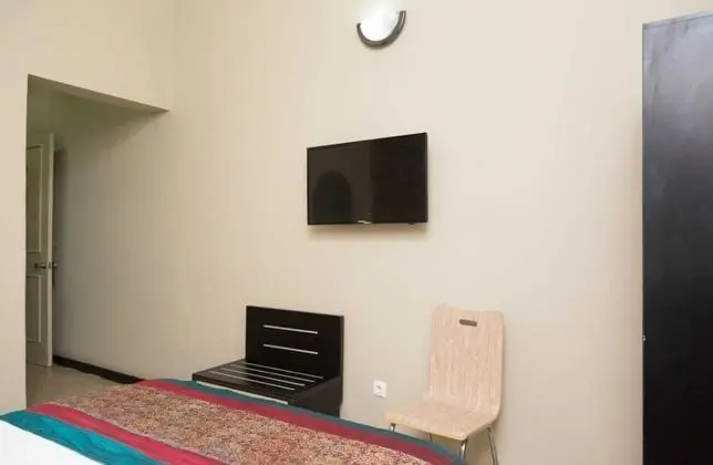 Basic Tek Büyük veya İki Ayrı Yataklı Oda, Sigara İçilmez, Şehir Manzaralı