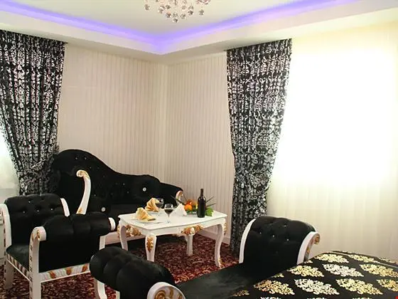 Superior Suit - Teraslı, Spa Küvetli