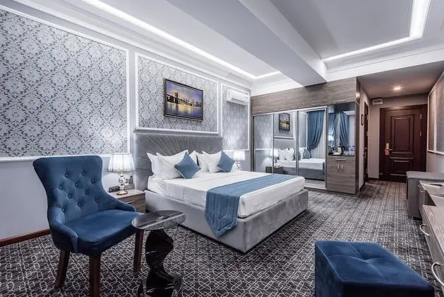 Deluxe Tek Büyük Yataklı Oda