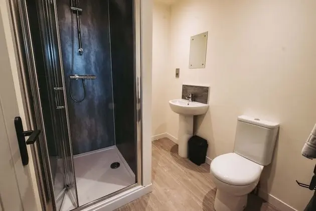 Premium Tek Büyük Yataklı Oda