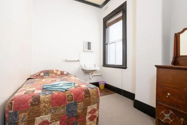 Basic Tek Kişilik Oda, Ortak Banyo