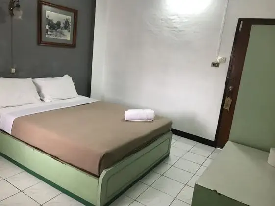 Basic Tek Büyük Yataklı Oda