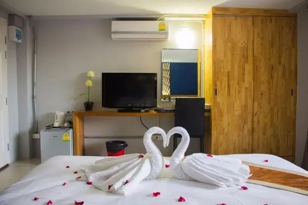 Junior Suite, Pool Access