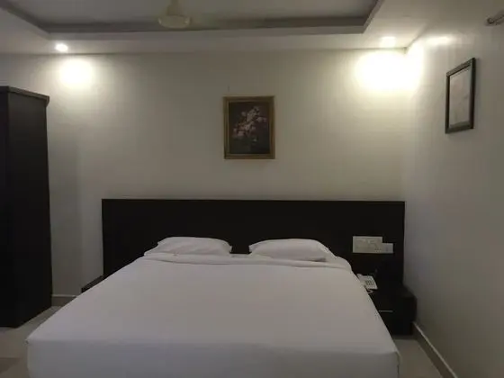 Premium Tek Büyük Yataklı Oda