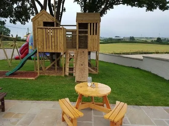 Family Dört Kişilik Oda, Banyolu/Duşlu