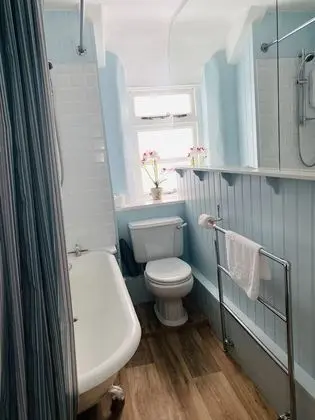 Deluxe Tek Büyük Yataklı Oda, Banyolu/Duşlu