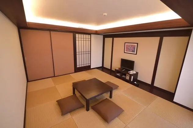 Traditional Oda, Sigara İçilmez