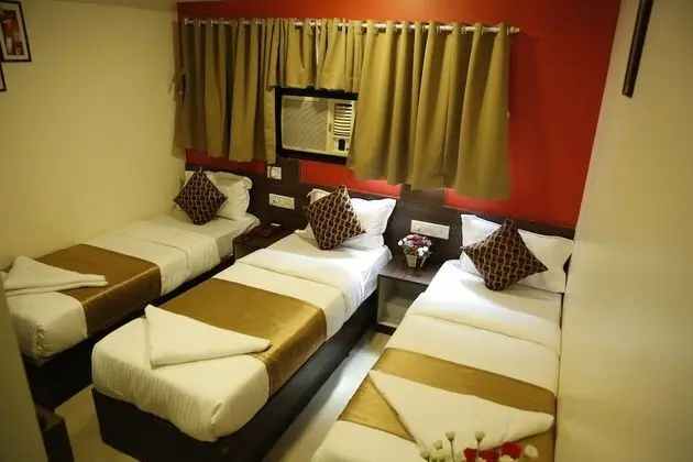 Deluxe Üç Kişilik Oda