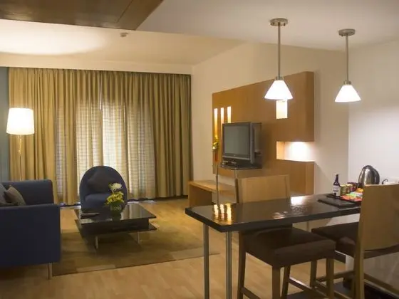 One Bedroom Suite, Non Smoking