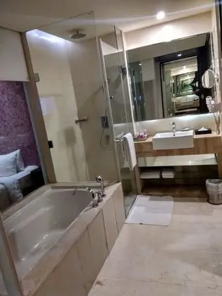 Plunge Room