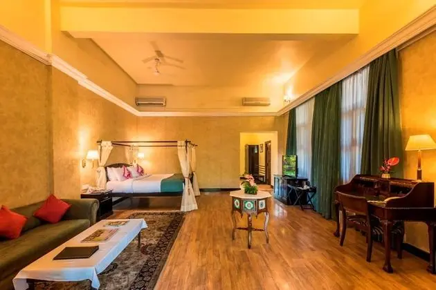 Maharaja Suite