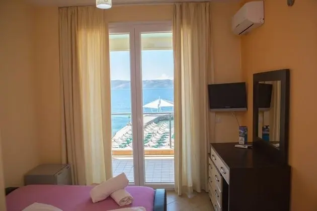 Tek Büyük Yataklı Oda, Balkon, Deniz Manzaralı