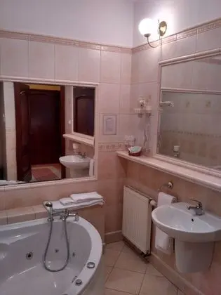 Premium Tek Büyük veya İki Ayrı Yataklı Oda