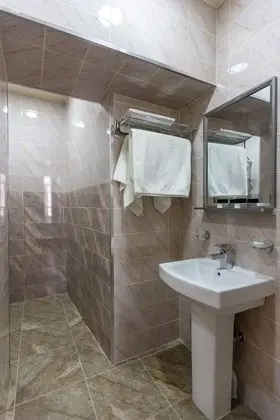 Standard Tek Büyük Yataklı Oda, Şehir Manzaralı