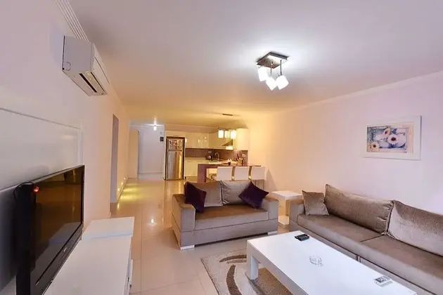 Apart Daire, 2 Yatak Odası, Bahçe Manzaralı