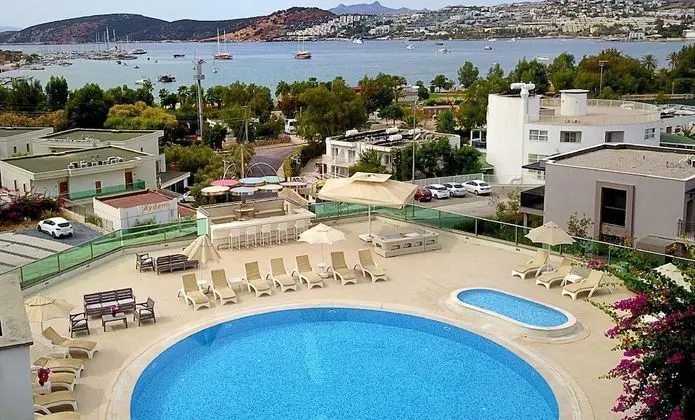 Apart Daire, 2 Yatak Odası, Deniz Manzaralı