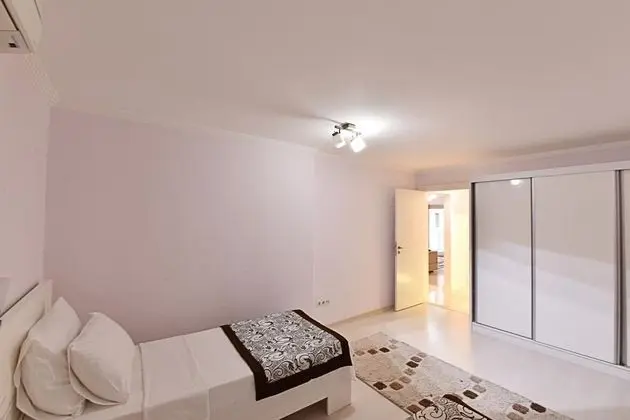 2+1 Daire, Bahçe Manzaralı