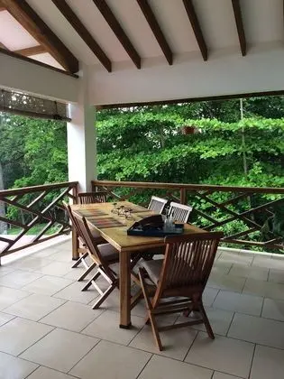 Ev, Okyanus Manzaralı