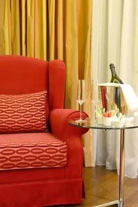 VIP Suite, Outdoor heated hot tub, Sea view