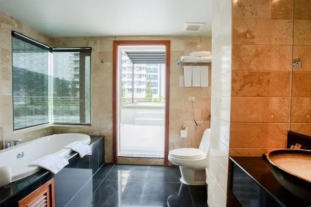 Royal Executive Suite 1 Bedroom