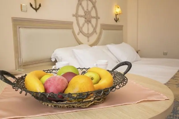 Tek Büyük Yataklı Oda, Balkon, Park Manzaralı