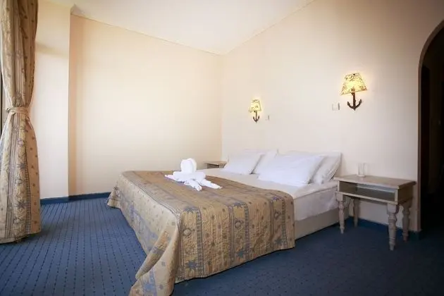 Two Bedroom Studio with Park View