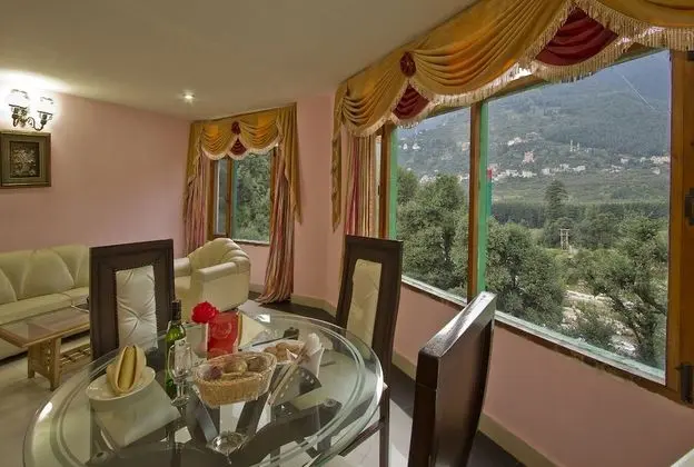 Royal Süit, 1 En Büyük (King) Boy Yatak, Sigara İçilmez, Nehir Manzaralı