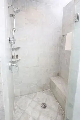 Grand Oda, 1 En Büyük (King) Boy Yatak (Luxury)