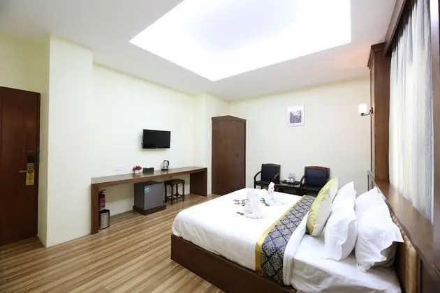 Deluxe Tek Büyük Yataklı Oda