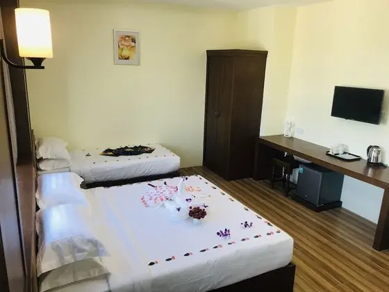 Royal Üç Kişilik Oda