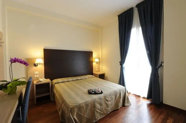 Tek Büyük veya İki Ayrı Yataklı Oda, Balkon