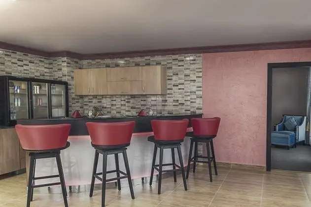 Luxury Suite