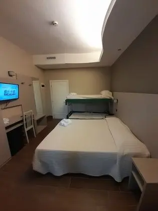 Comfort Dört Kişilik Oda