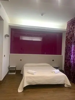 Comfort Tek Büyük veya İki Ayrı Yataklı Oda