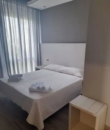 Comfort Tek Büyük veya İki Ayrı Yataklı Oda