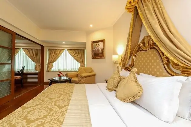 Maharaja One Bedroom Suite