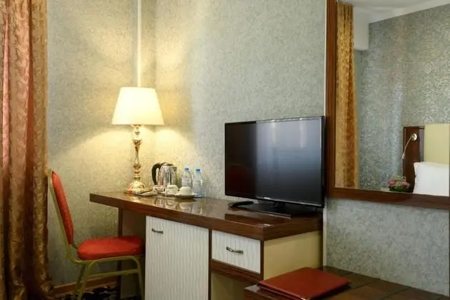 Comfort Tek Büyük veya İki Ayrı Yataklı Oda