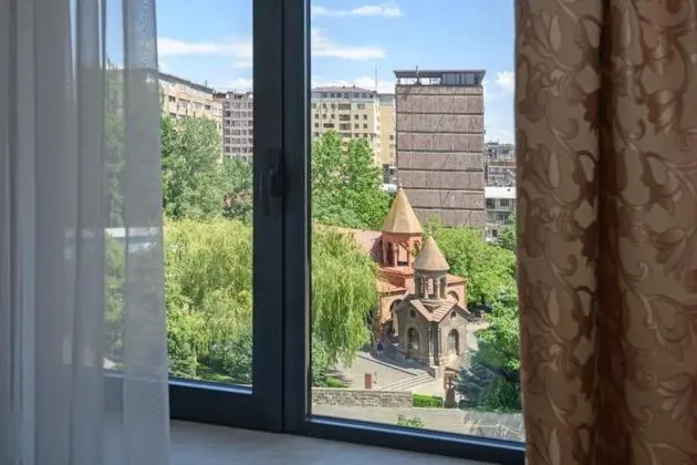Comfort Tek Büyük veya İki Ayrı Yataklı Oda