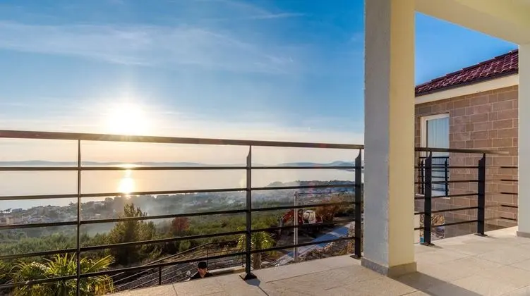 Villa, Kişiye Özel Havuzlu